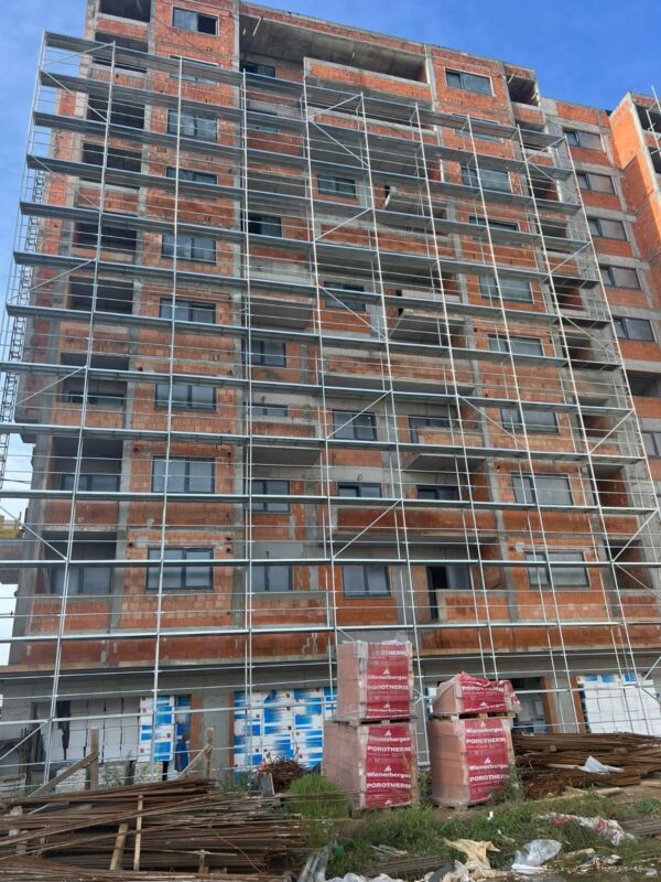 Schelă – Model WERTICAL 100 m²